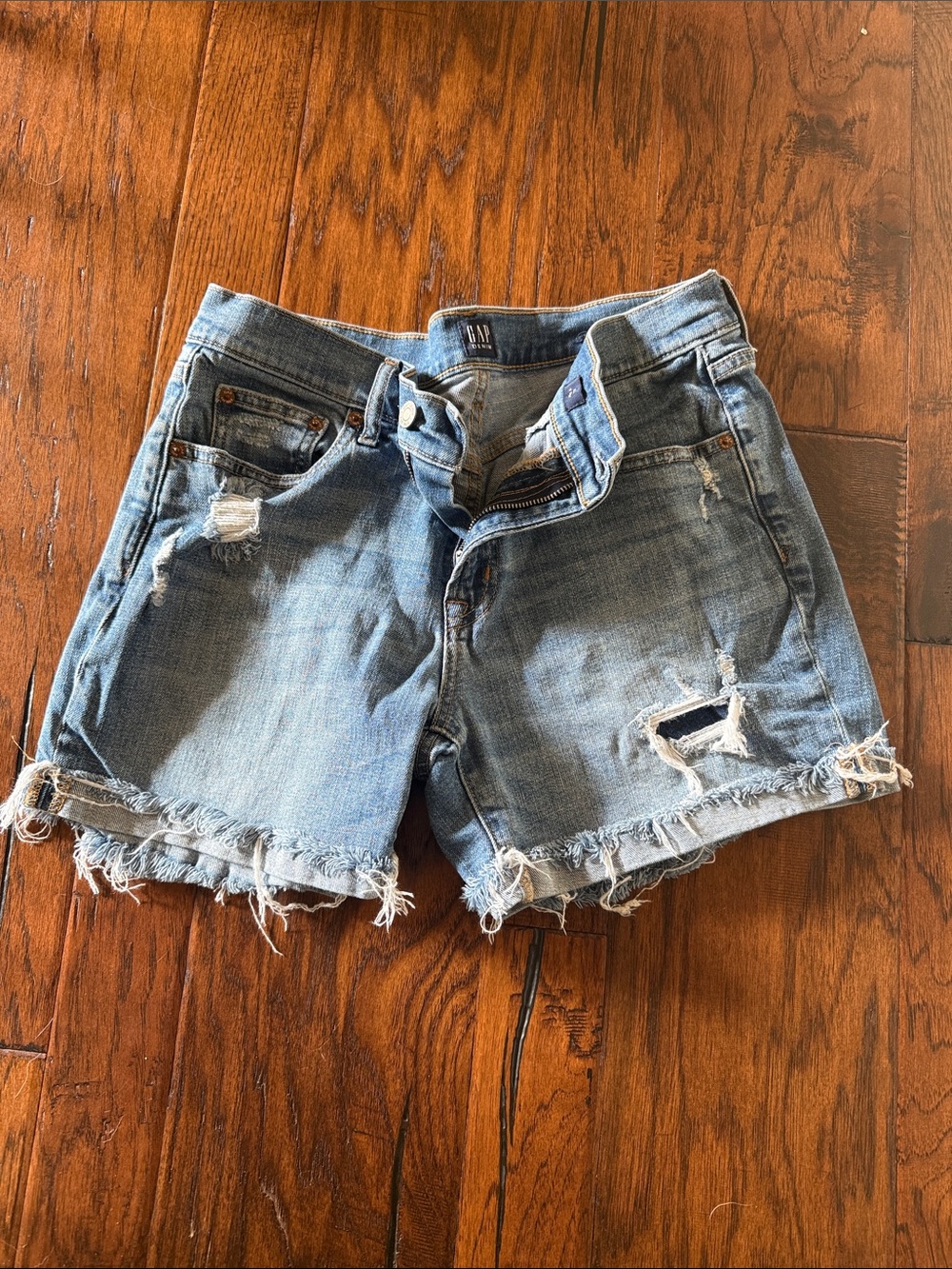 GAP Frayed Hem Distressed Denim Shorts - Light Blue